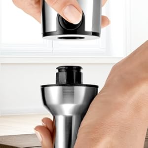 Fermeture à clic : pied mixeur amovible d'un simple clic et passe au lave-vaisselle.