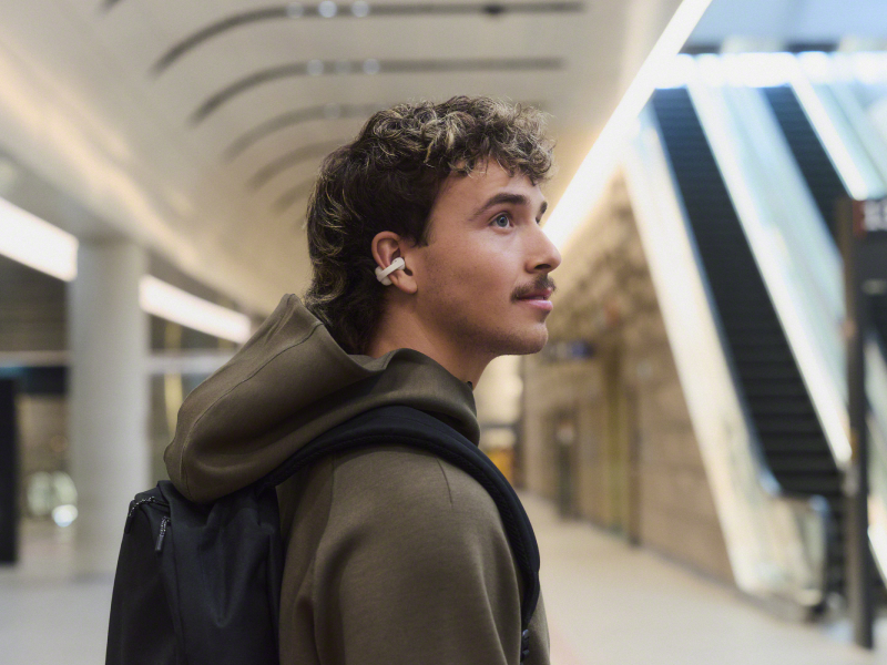 Écoute confortable avec un design ouvert à clip