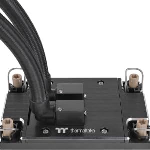 Prend en charge les sockets Intel LGA4677 et AMD sTR5 / SP6