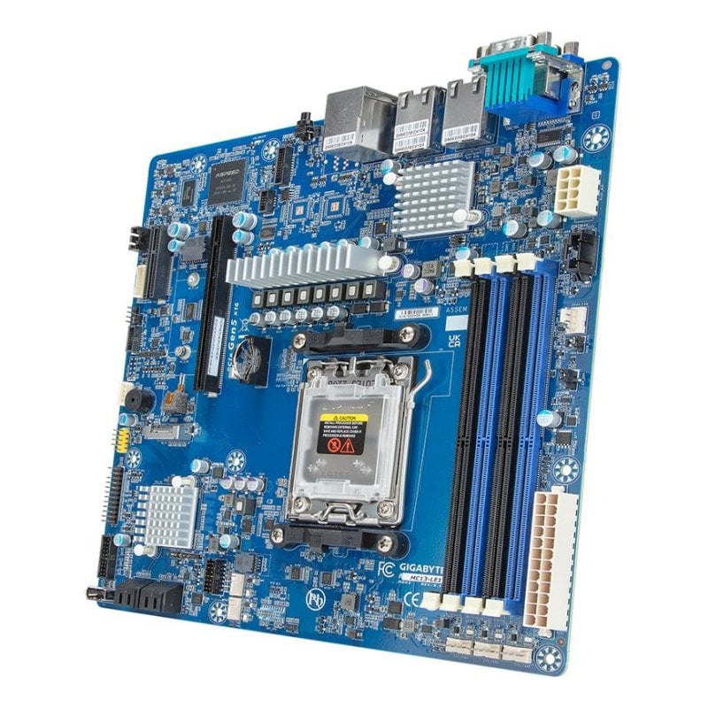 Gigabyte Carte mère GIGABYTE MC13-LE1 AMD B650 Socket AM5 DDR5 Micro ATX M.2 RAID