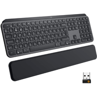 Clavier sans fil bluetooth QWERTY avec repose poignet Le clavier sans fil MX Keys fonctionne sur plusieurs ordinateurs(1) simultanément et peut être associé à MX Master 3 ou à toute autre souris compatible Flow Utilisez jusqu'à 3 appareils PC, Smartphone ou tablette via un récepteur USB ou Bluetooth Offre jusqu'à 10 jours d'autonomie en charge pleine ou jusqu'à 5 mois avec le mode rétroéclairage désactivé